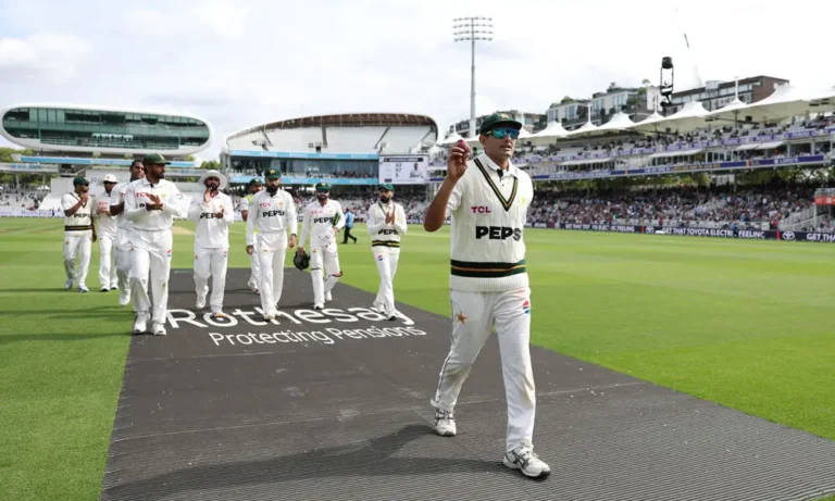 Five-wicket Abbas has Lord's landmark as Pakistan set 389 to win second Test