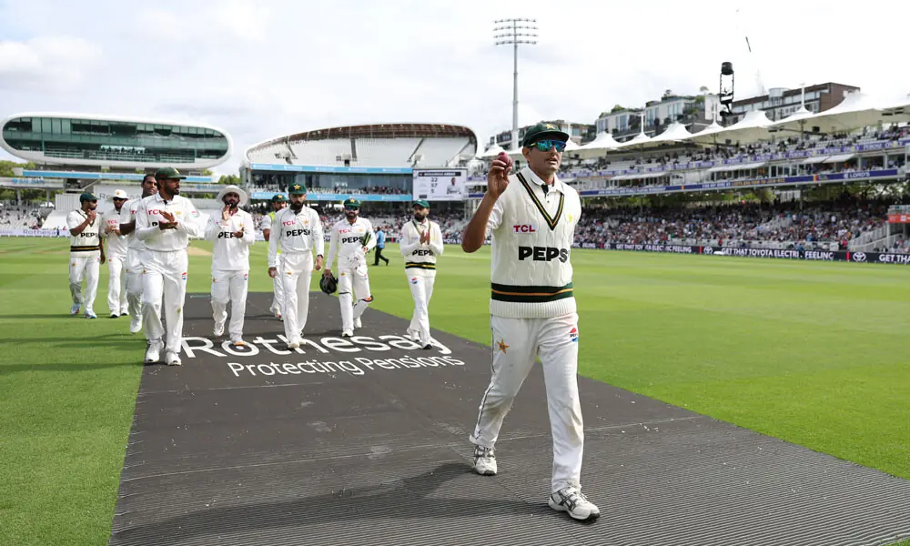 Five-wicket Abbas has Lord's landmark as Pakistan set 389 to win second Test